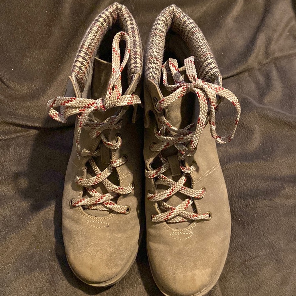 Dress up shoes